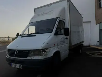 Usado Mercedes Sprinter 122 CV (89 kW) 2000 Blanco Van