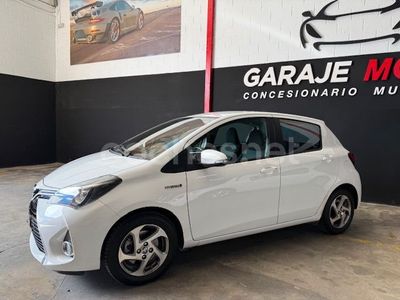 Toyota Yaris Hybrid