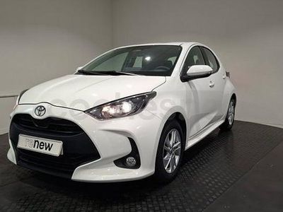 Usado Toyota Yaris Hybrid Active 116 CV (85 kW) 2024 Blanco Berlina