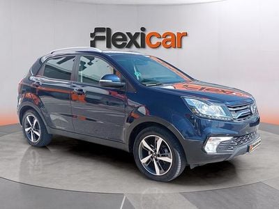 Usado Ssangyong (KGM) Korando 178 CV (130 kW) 2018 Azul SUV