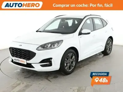 Usado Ford Kuga ST-Line 190 HP (139 kW) 2023 Branco SUV