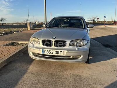 Usado BMW 118 122 CV (89 kW) 2008 Gris / plata Utilitario