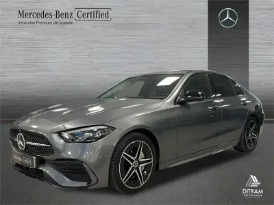 Usado Mercedes C220 200 HP (147 kW) 2024 Cinzento Sedan