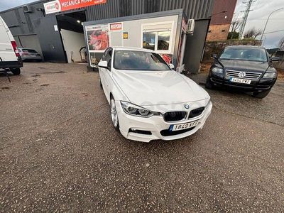 Usado BMW 318 Comfort Edition 150 HP (110 kW) 2017 Branco Sedan