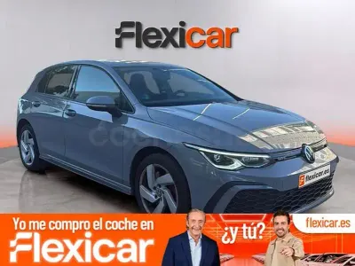 Usado VW Golf VIII GTE 245 CV (180 kW) 2021 Gris / plata Berlina
