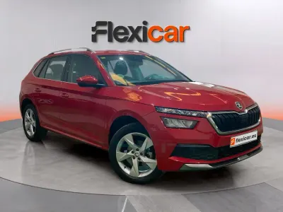 Usado Skoda Kamiq Ambition 110 CV (80 kW) 2020 Rojo SUV