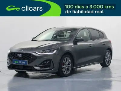 Begagnad Ford Focus ST-Line 125 HK (91 kW) 2022 Grå Sedan