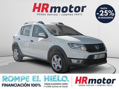 Usado Dacia Sandero Stepway 90 CV (66 kW) 2015 Blanco Berlina