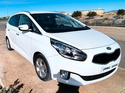 Usado Kia Carens 115 CV (84 kW) 2015 Blanco Monovolumen