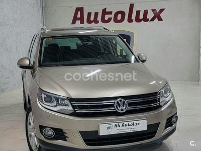 Usado VW Tiguan 110 HP (80 kW) 2013 Bege SUV