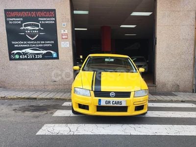 Usado Fiat Stilo Dynamic 103 CV (75 kW) 2005 Amarillo Berlina