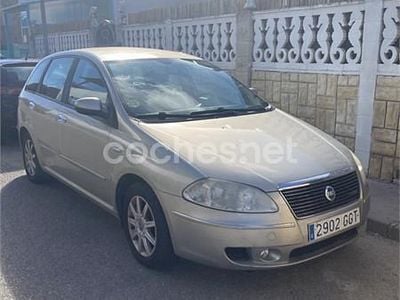 Beige Usado 2008 Fiat Croma Dynamic Familiar | 2490 €