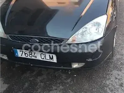 Usado Ford Focus Trend 115 CV (84 kW) 2003 Negro Berlina