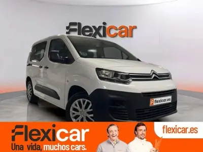 Usado Citroën Berlingo Feel 102 CV (75 kW) 2021 Blanco Monovolumen