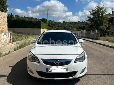 Usado Opel Astra Sport 125 CV (91 kW) 2010 Blanco Familiar