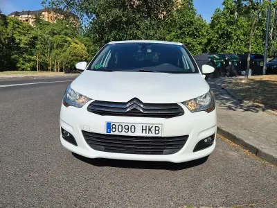 Usado Citroën C4 Seduction 120 CV (88 kW) 2012 Blanco Utilitario