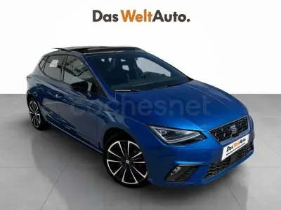Usado Seat Ibiza FR 150 CV (110 kW) 2024 Azul Utilitario