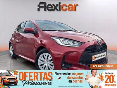 Usado Toyota Yaris Hybrid Active 116 CV (85 kW) 2023 Rojo Berlina