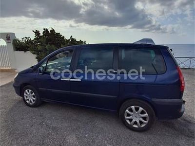 Peugeot 807