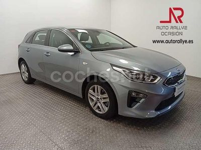 Gris / plata Usado 2021 Kia Ceed Utilitario | 14.900 € (Precio justo)