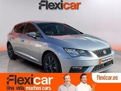 Usado Seat Leon Style 130 CV (95 kW) 2020 Gris Familiar