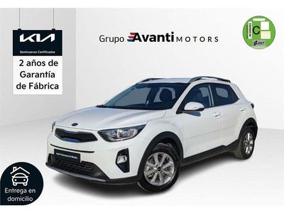 Usado Kia Stonic 84 CV (61 kW) 2019 Blanco SUV