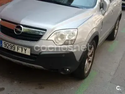 Usado Opel Antara Cosmo 150 CV (110 kW) 2007 Gris / plata SUV
