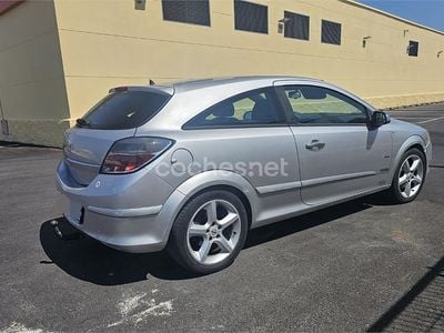 Opel Astra GTC