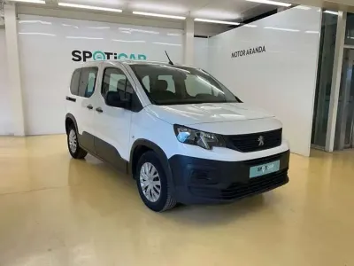 Usado Peugeot Rifter Active 101 CV (74 kW) 2020 Blanco Monovolumen