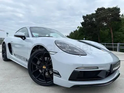 Käytetty Porsche 718 Cayman 300 HP (220 kW) 2024 Harmaa Coupe - kaksiovinen