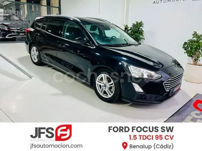 Usado Ford Focus Active 120 CV (88 kW) 2019 Negro Familiar