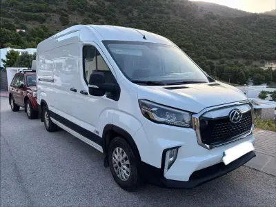Usado Maxus V90 204 CV (150 kW) 2023 Blanco Van