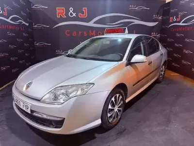 Usado Renault Laguna III Authentique 110 CV (80 kW) 2008 Gris Berlina