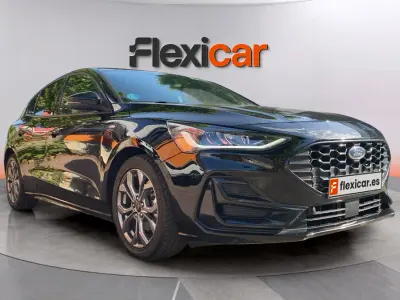 Usado Ford Focus ST-Line 155 CV (114 kW) 2023 Negro Berlina
