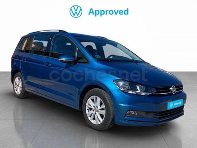 Usado VW Touran Business 115 CV (84 kW) 2021 Azul Monovolumen