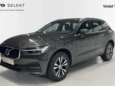 Używany Volvo XC60 Momentum 197 KM (144 kW) 2021 Szary SUV