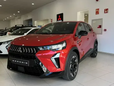 Nuevo Mitsubishi Grandis 158 CV (116 kW) 2025 Rojo SUV