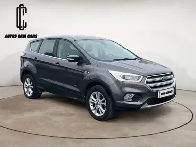 Usado Ford Kuga Titanium 179 CV (131 kW) 2018 Gris SUV