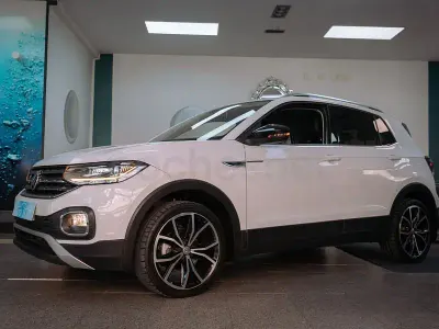 Usado VW T-Roc Sportline 150 CV (110 kW) 2020 Blanco SUV