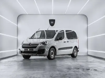 Usado Citroën Berlingo Live 100 CV (73 kW) 2018 Blanco Monovolumen