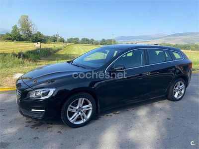 Usado Volvo V60 Momentum 231 CV (169 kW) 2017 Negro Familiar