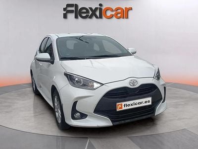 Usado Toyota Yaris Edition 125 CV (91 kW) 2022 Blanco Berlina