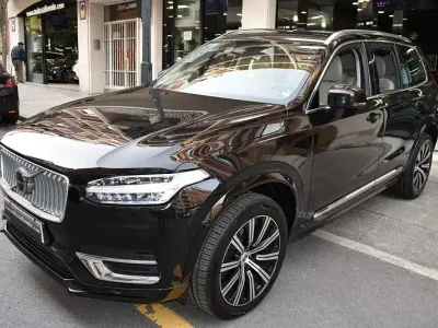 Usado Volvo XC90 Plus 235 CV (172 kW) 2023 Onyx black SUV