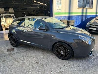 Gris Usado 2016 Alfa Romeo MiTo Utilitario | 7900 € (Caro)