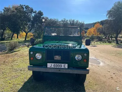 Usado Land Rover Defender 112 CV (82 kW) 1994 Verde SUV