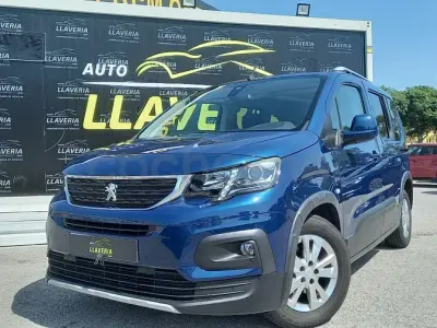 Usado Peugeot Rifter Allure 100 CV (73 kW) 2018 Azul Monovolumen