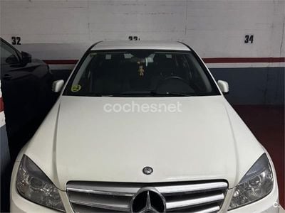 Usado Mercedes C200 Classic 136 CV (100 kW) 2010 Blanco Berlina