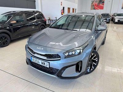 Usado Kia XCeed 101 CV (74 kW) 2024 Gris SUV