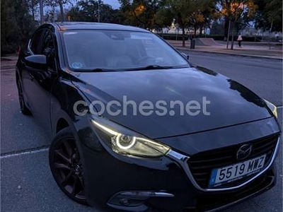 Usado Mazda 3 122 CV (89 kW) 2018 Negro Berlina