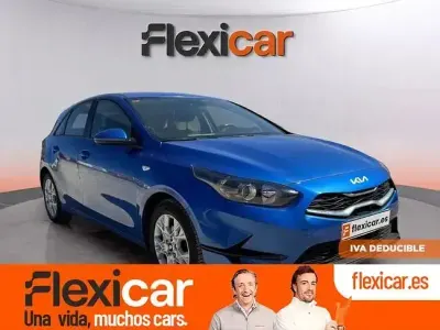 Usado Kia Ceed 100 CV (73 kW) 2021 Azul Utilitario